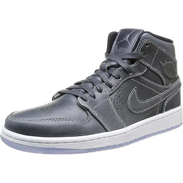 Amazon.com | Jordan Mens Air Jordan 1 Retro High OG 555088 013